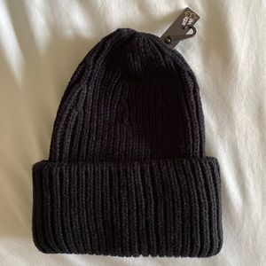 Olive & Pique Black Beanie